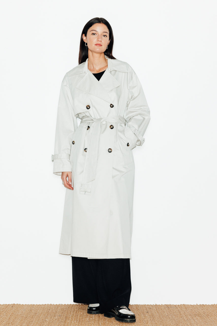 French brand specializing in coats and trench coats | House