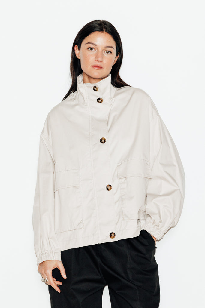 BLOUSON CUBIQUE OVERSIZE COL MONTANT